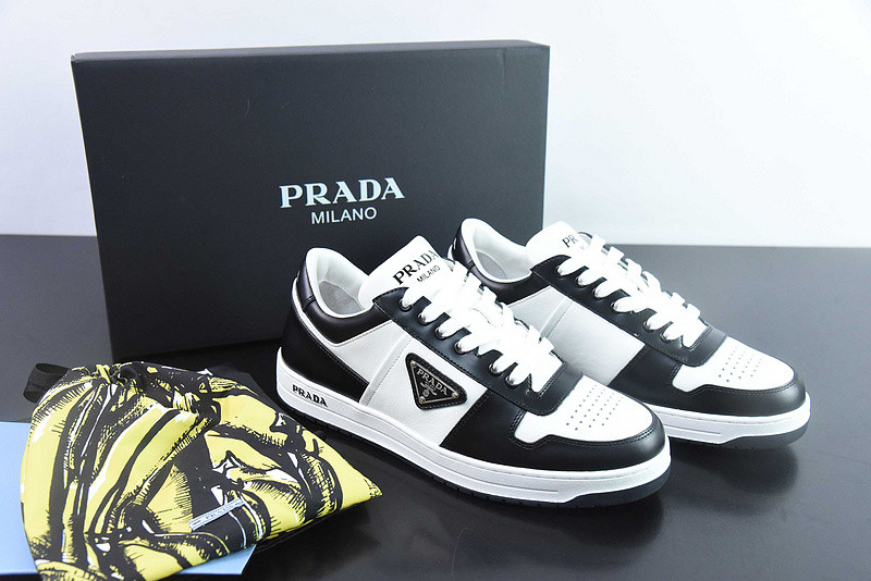 pr sneaker
