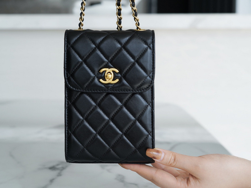 Ch**el purse
