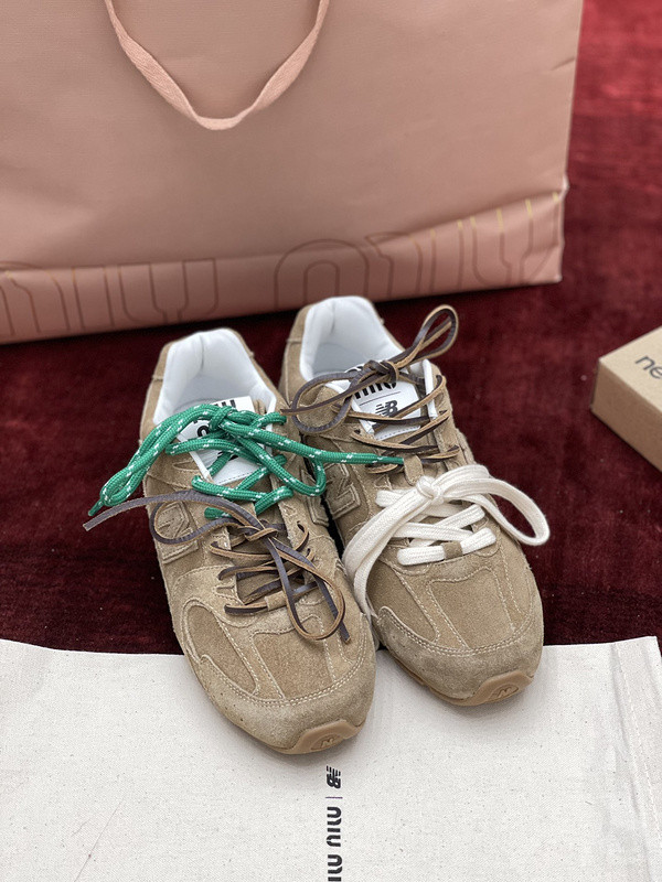 new balance x M1um1u sneaker