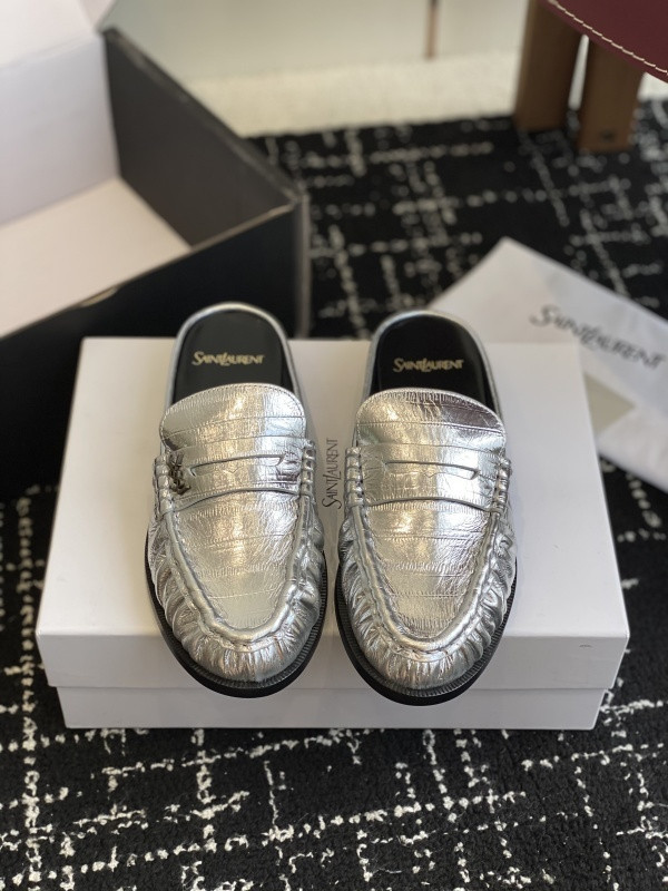 Sa1nt Lau*nt sneaker