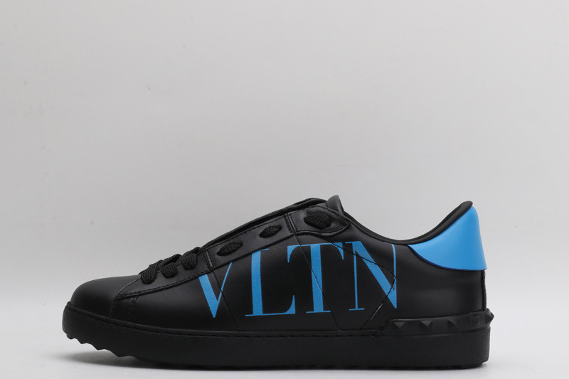 Va1e*ntin0 garavani sneaker