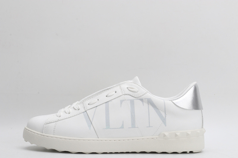 Va1e*ntin0 garavani sneaker