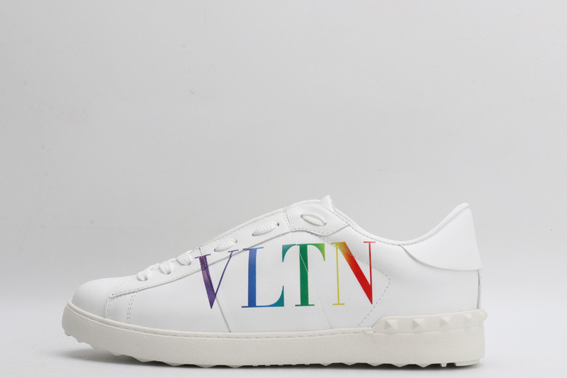 Va1e*ntin0 garavani sneaker