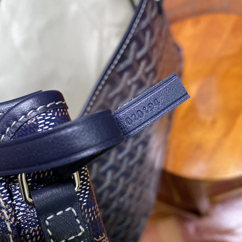 G09ard purse