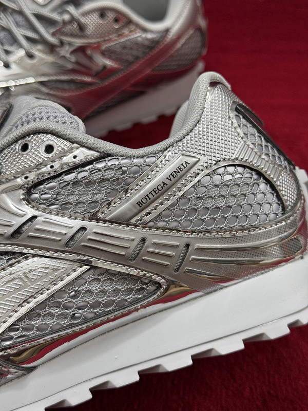 b0tt*ga Ven*ta orbit sneaker