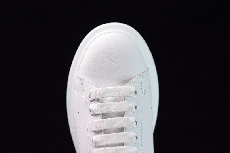 alexer mceen sneakers