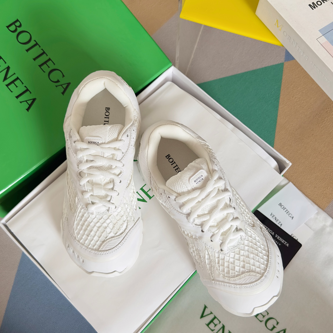 b0tt*ga Ven*ta orbit sneaker