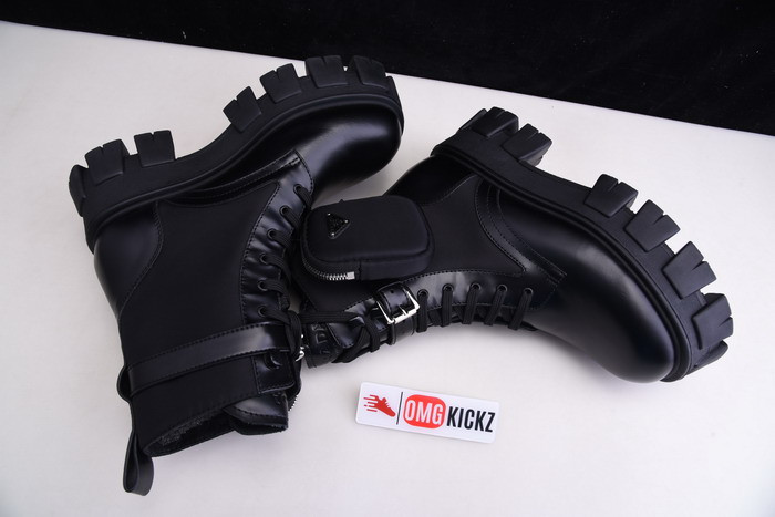 pr sneaker