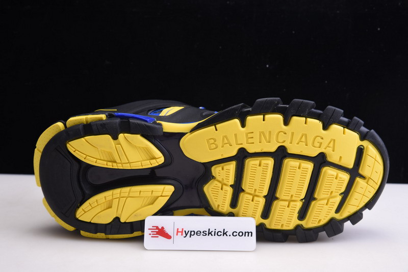 bc track sneaker