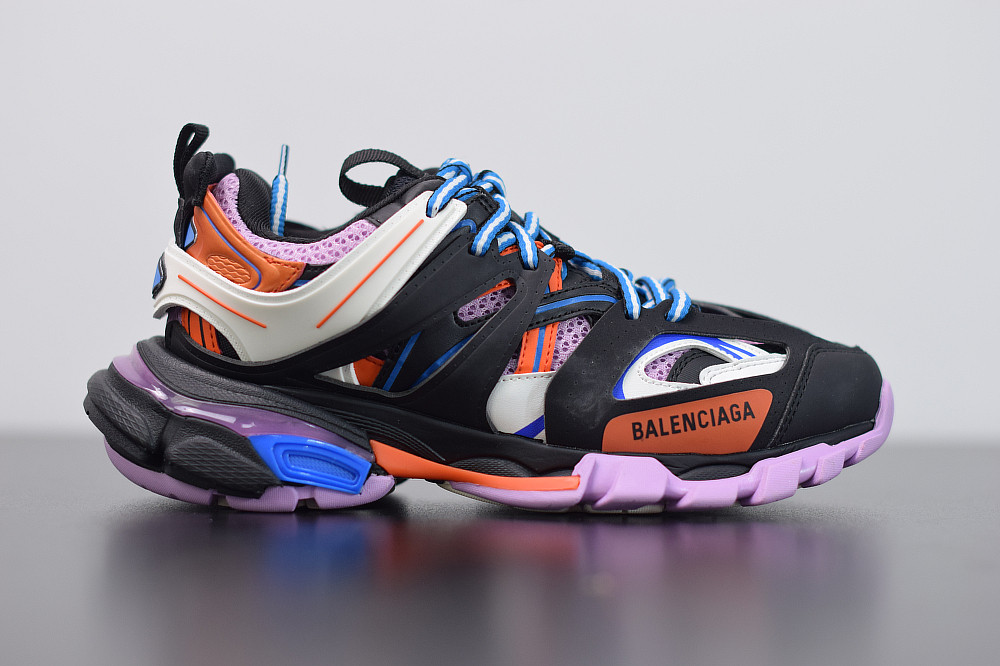bc track sneaker