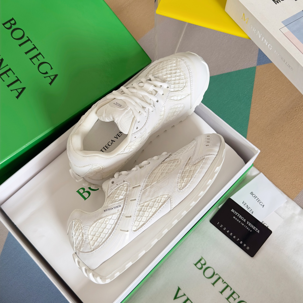 b0tt*ga Ven*ta orbit sneaker