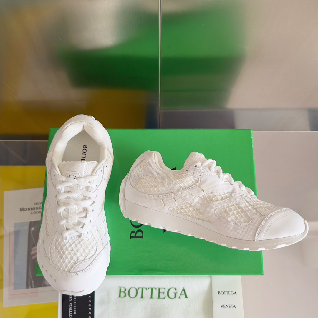 b0tt*ga Ven*ta orbit sneaker